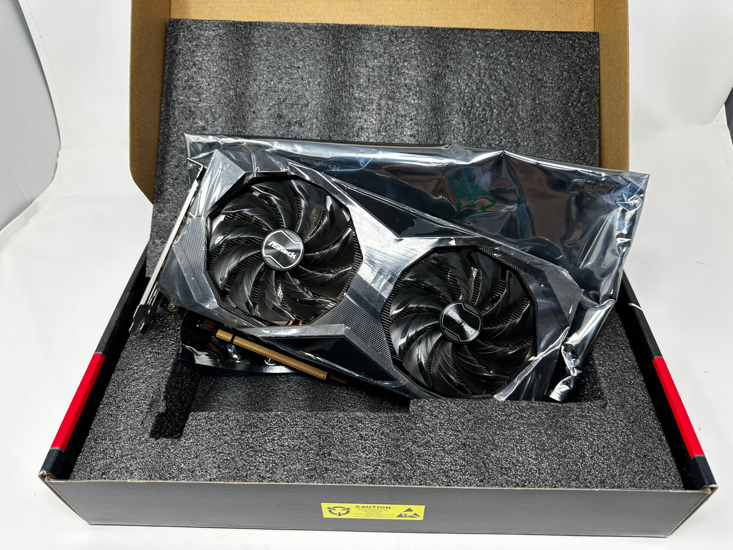 AMD Radeon™ RX 6600 Challenger D 8GB