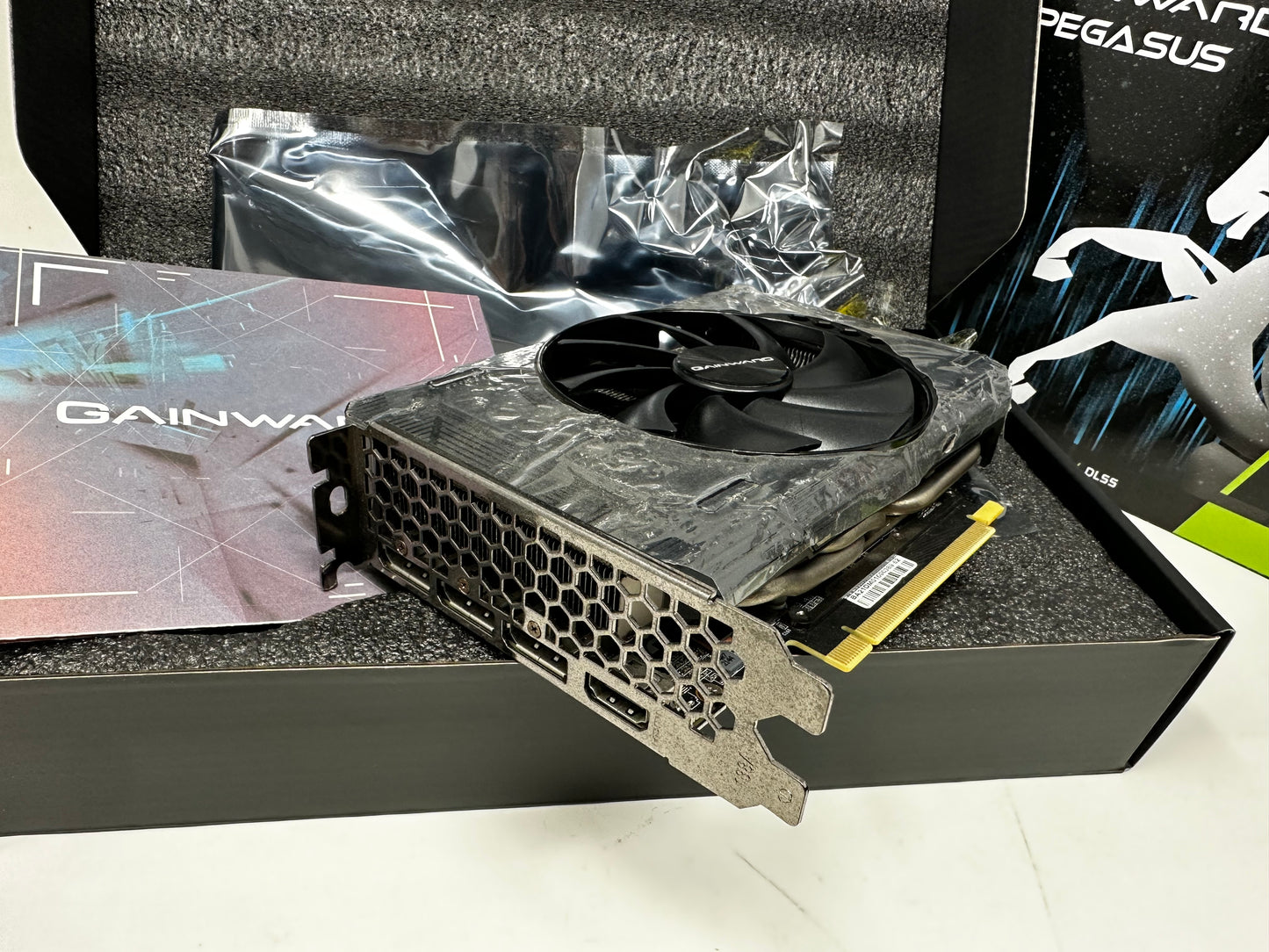 GeForce RTX™ 3060 Pegasus